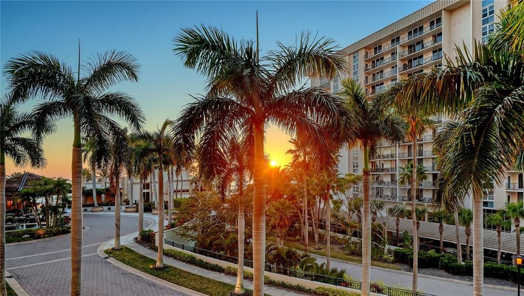 Active With Contract: $2,150,000 (2 beds, 2 baths, 1855 Square Feet)