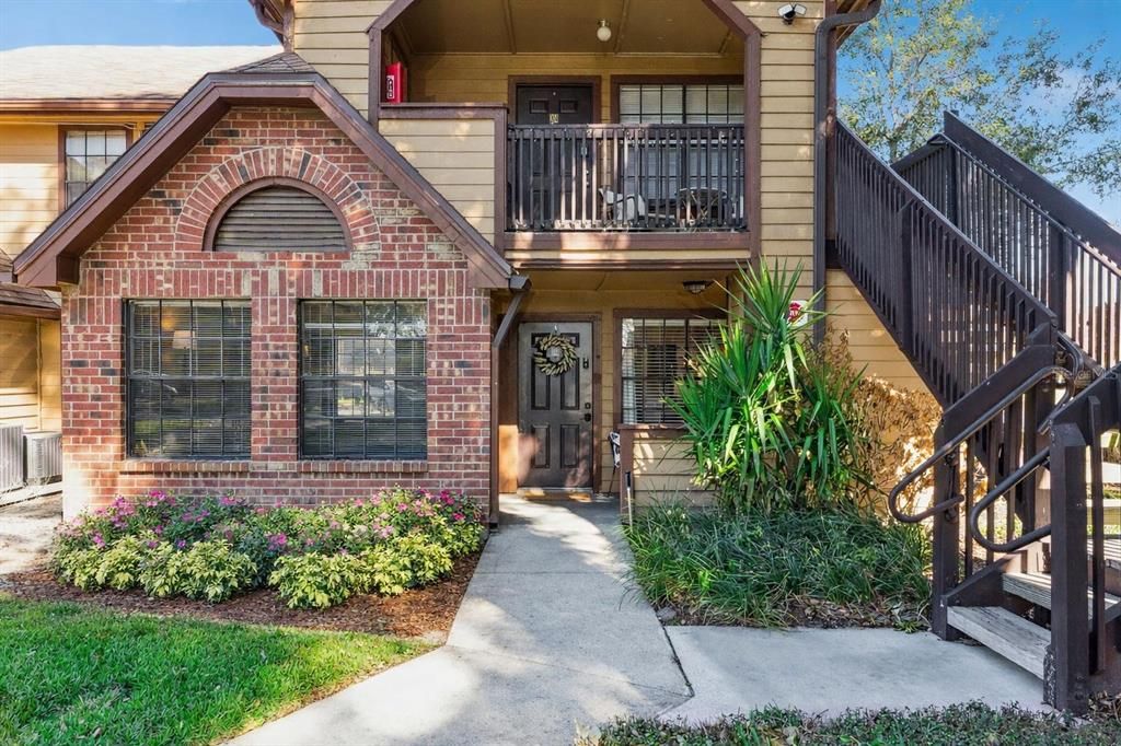 Activo con contrato: $147,900 (2 camas, 1 baños, 867 Pies cuadrados)