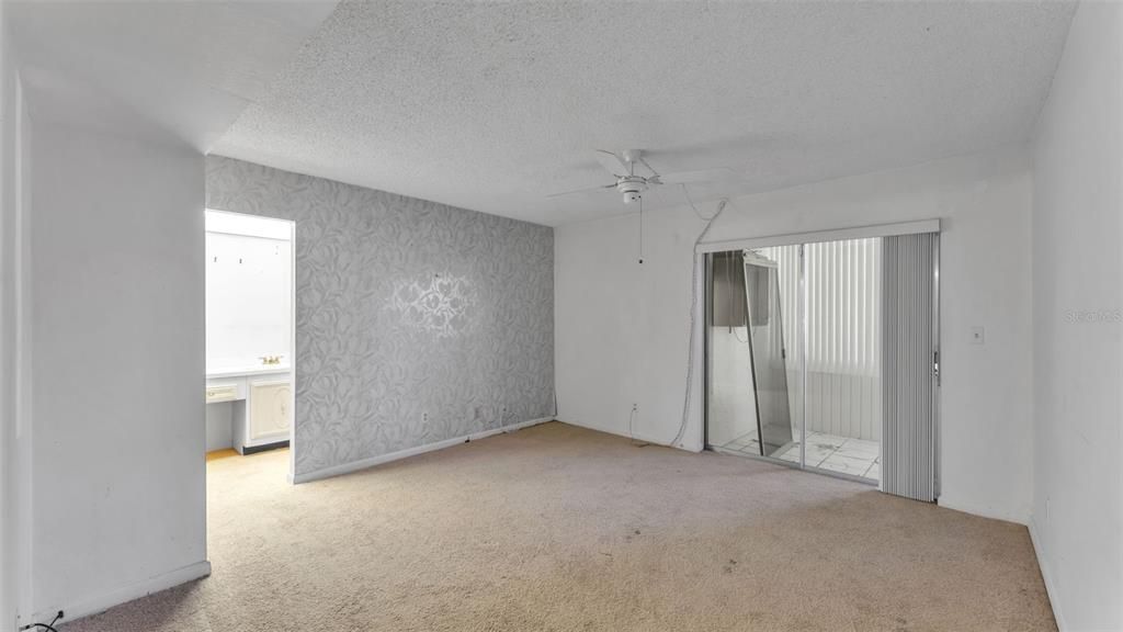 На продажу: $115,000 (2 спален, 2 ванн, 1120 Квадратных фут)