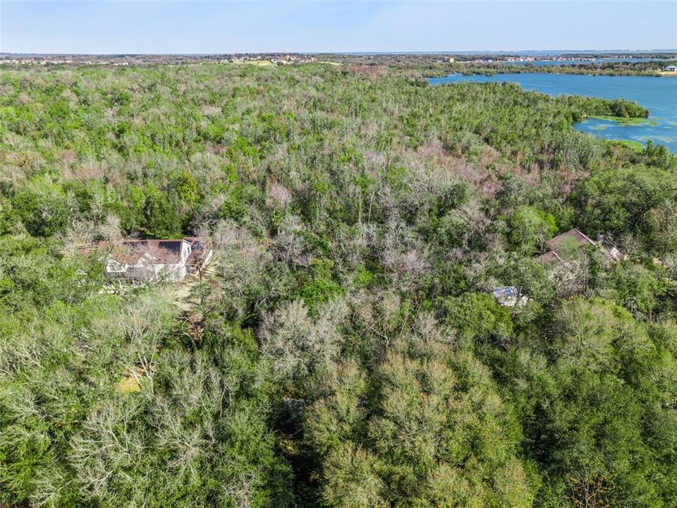 На продажу: $299,998 (4.94 acres)