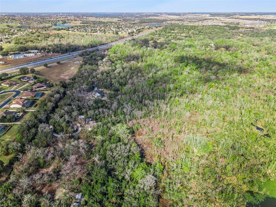 На продажу: $299,998 (4.94 acres)