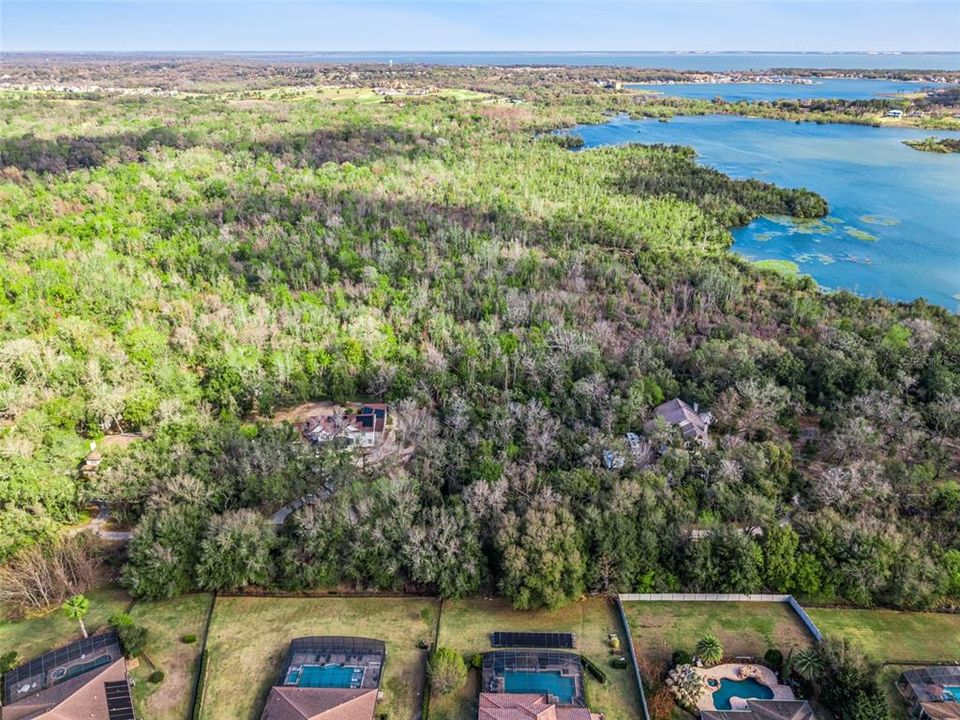 На продажу: $299,998 (4.94 acres)