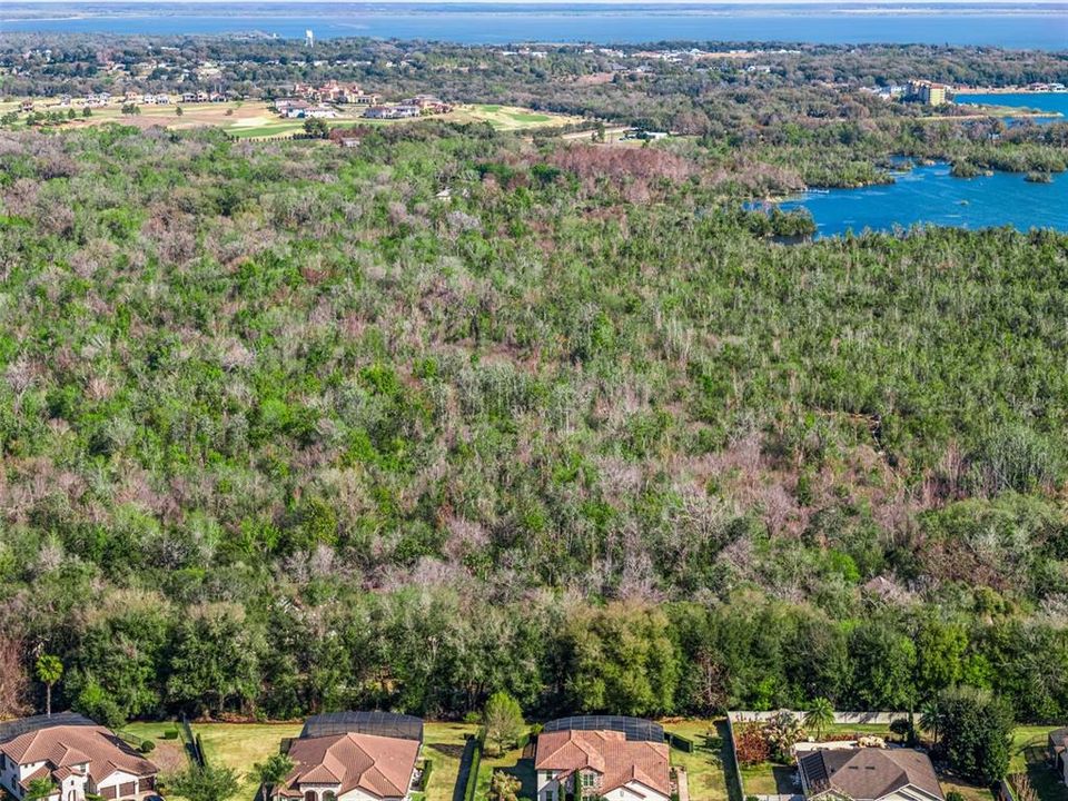 На продажу: $299,998 (4.94 acres)