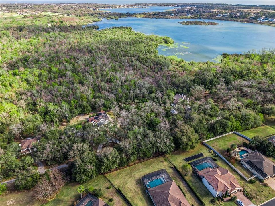 На продажу: $299,998 (4.94 acres)