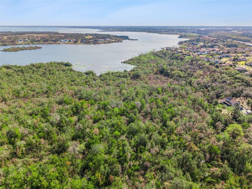 На продажу: $299,998 (4.94 acres)