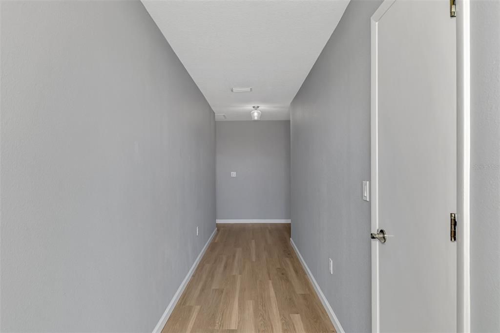 合同活跃: $234,999 (3 贝兹, 2 浴室, 1450 平方英尺)