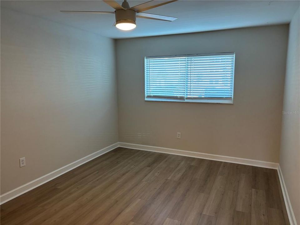 For Sale: $149,900 (2 beds, 2 baths, 1130 Square Feet)