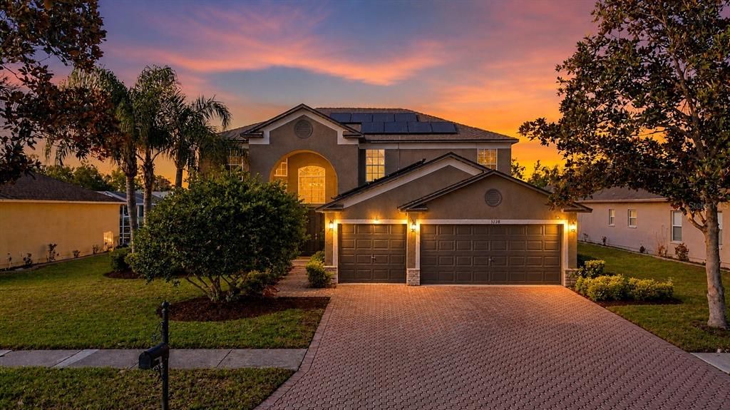 En Venta: $655,000 (5 camas, 3 baños, 2923 Pies cuadrados)