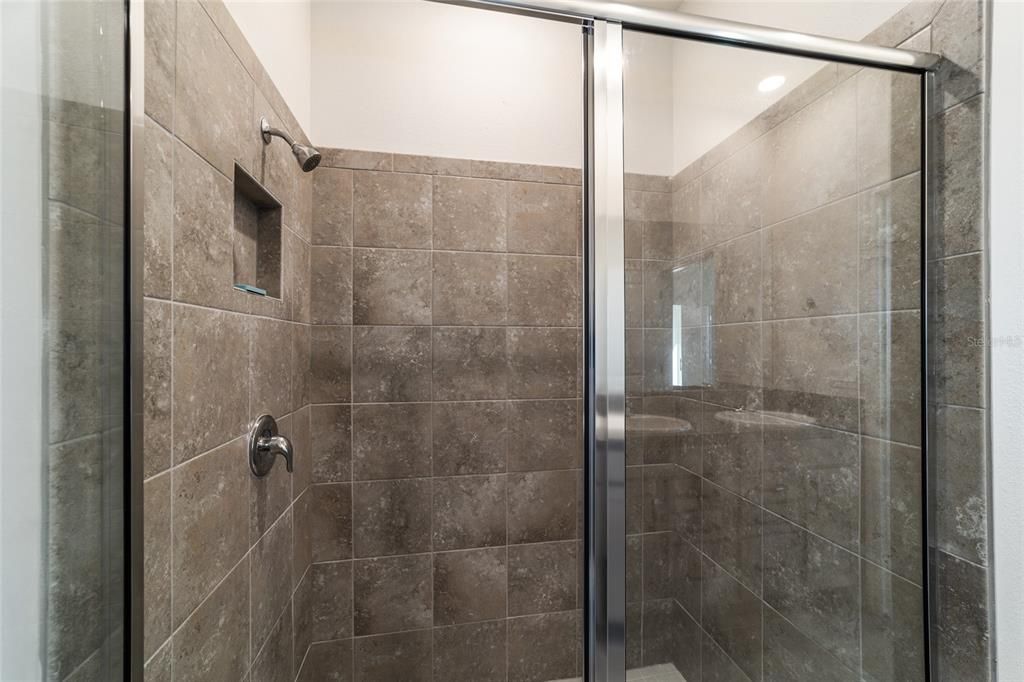 En Renta: $2,599 (3 camas, 2 baños, 1565 Pies cuadrados)