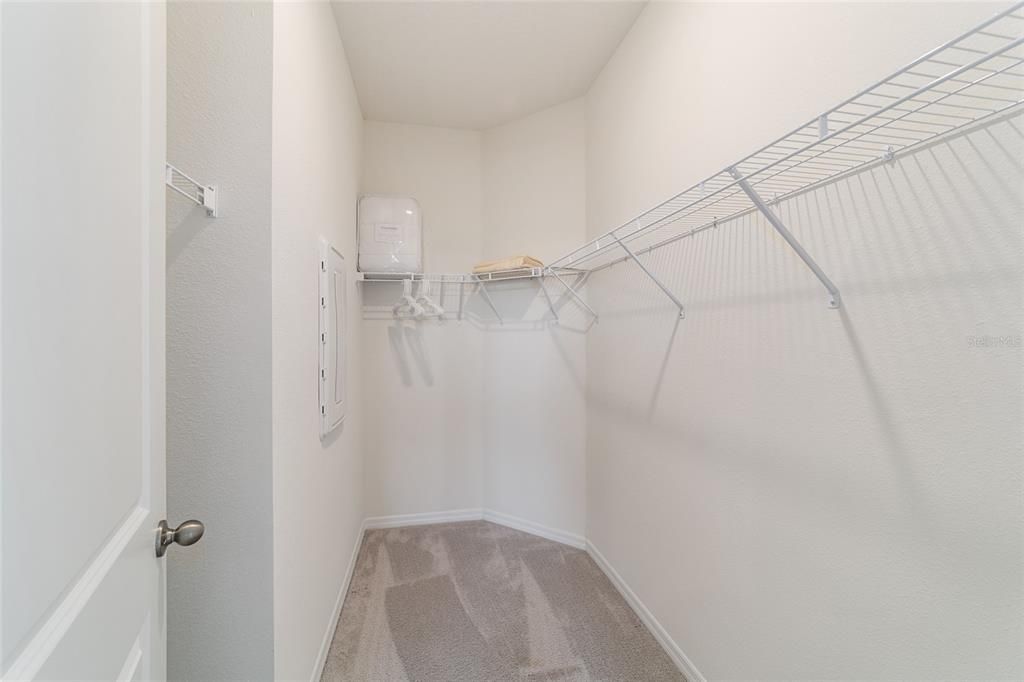 En Renta: $2,599 (3 camas, 2 baños, 1565 Pies cuadrados)