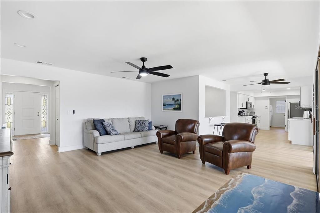 Active With Contract: $540,000 (3 beds, 2 baths, 2147 Square Feet)