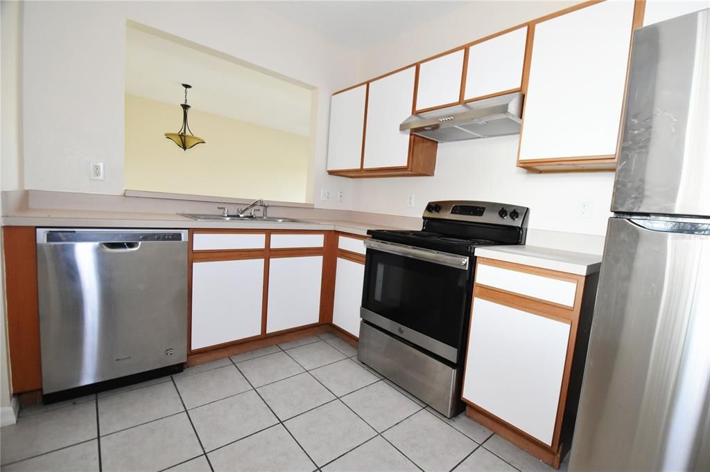 En Renta: $1,600 (3 camas, 2 baños, 1151 Pies cuadrados)