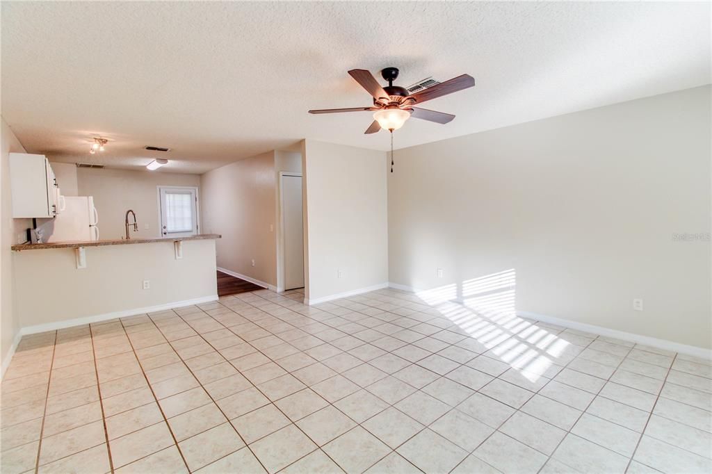 For Rent: $1,600 (2 beds, 2 baths, 2008 Square Feet)