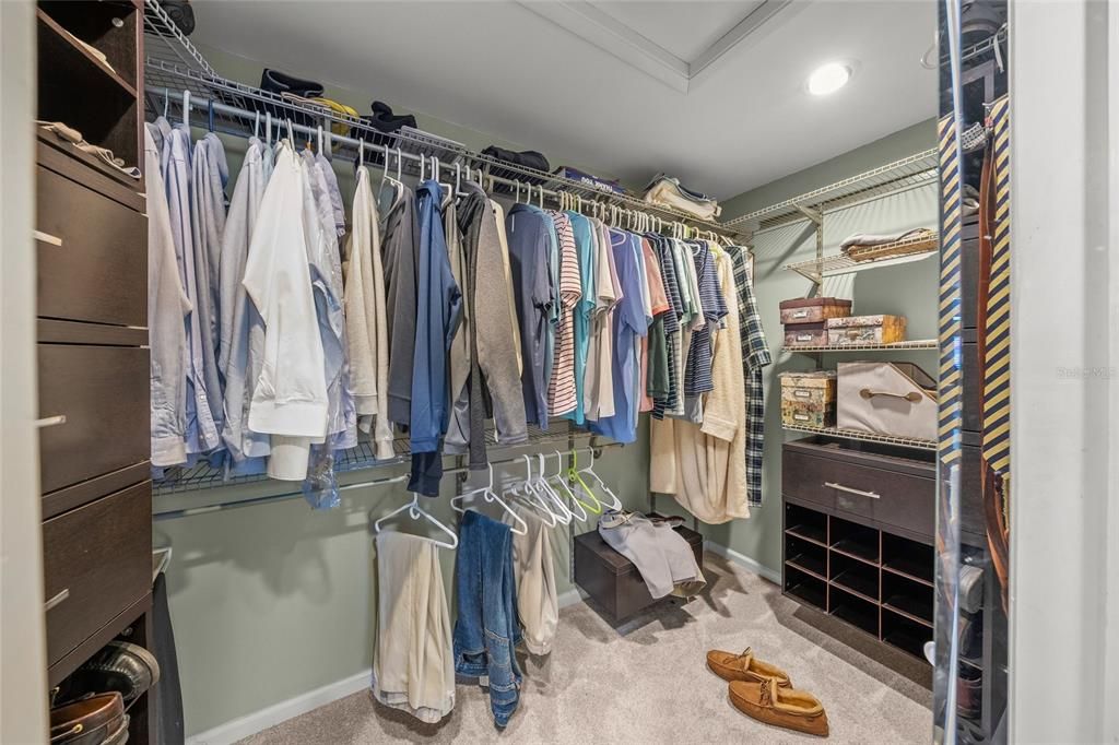 Activo con contrato: $1,190,000 (5 camas, 2 baños, 3837 Pies cuadrados)