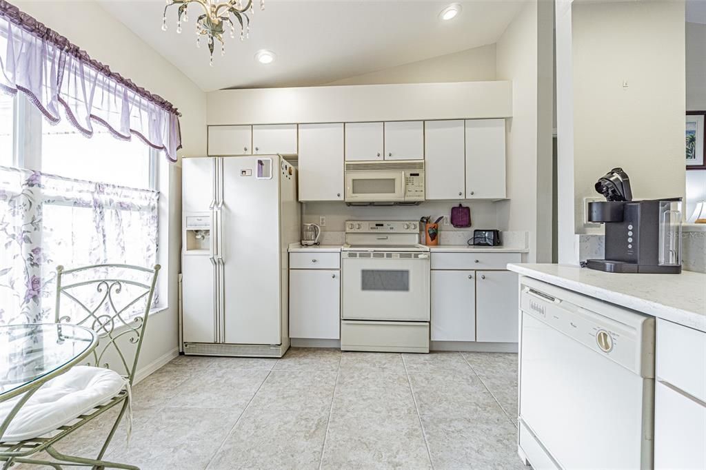 Activo con contrato: $274,900 (2 camas, 2 baños, 1251 Pies cuadrados)