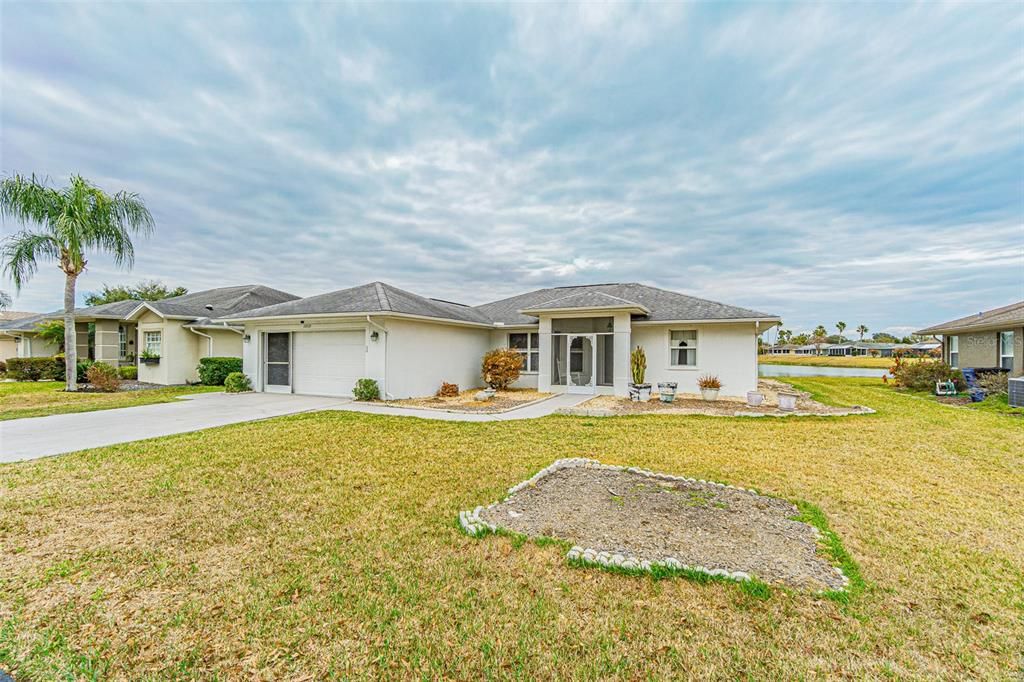Activo con contrato: $274,900 (2 camas, 2 baños, 1251 Pies cuadrados)