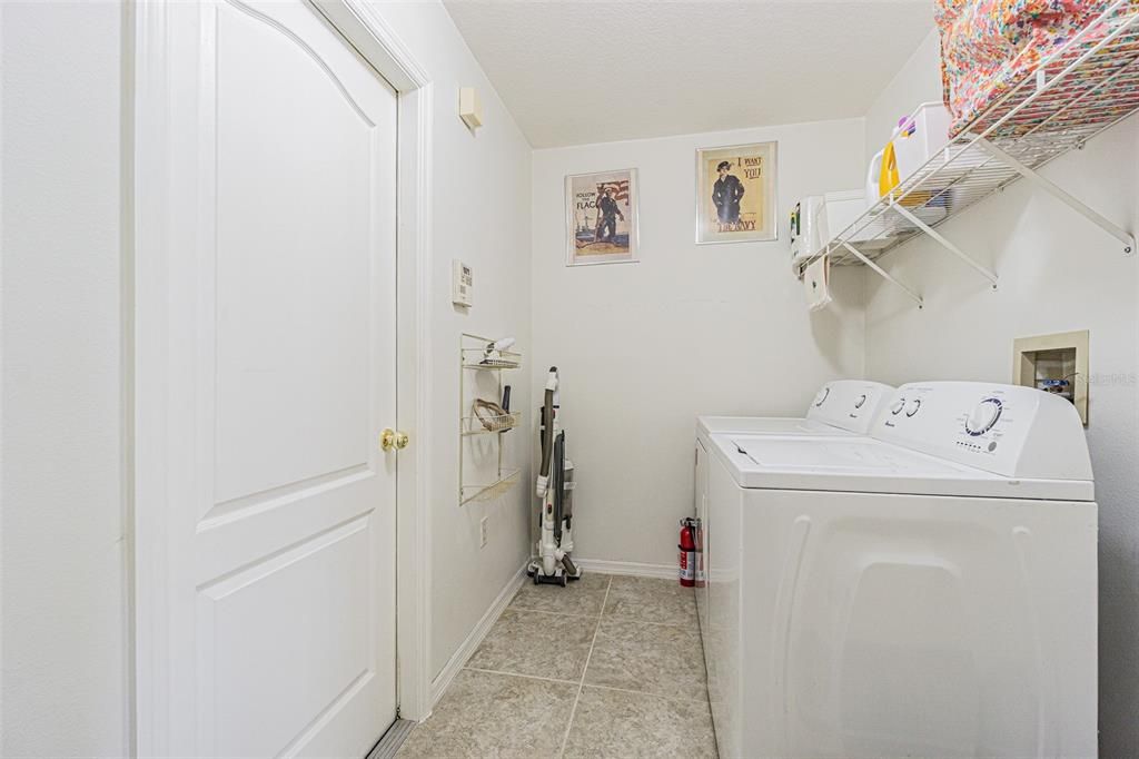 Activo con contrato: $274,900 (2 camas, 2 baños, 1251 Pies cuadrados)