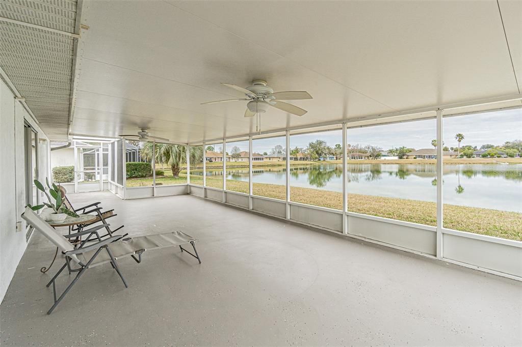 Activo con contrato: $274,900 (2 camas, 2 baños, 1251 Pies cuadrados)