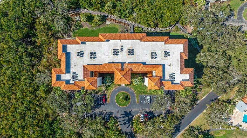 Activo con contrato: $575,000 (2 camas, 2 baños, 1438 Pies cuadrados)