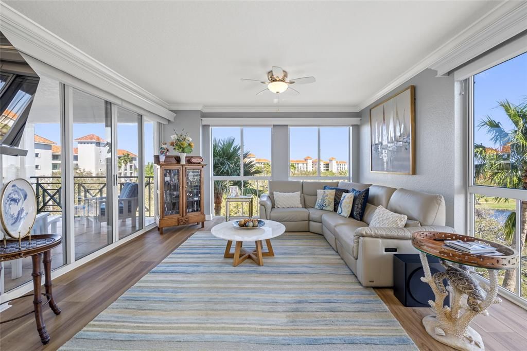 Activo con contrato: $575,000 (2 camas, 2 baños, 1438 Pies cuadrados)