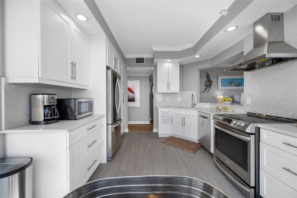 Activo con contrato: $575,000 (2 camas, 2 baños, 1438 Pies cuadrados)