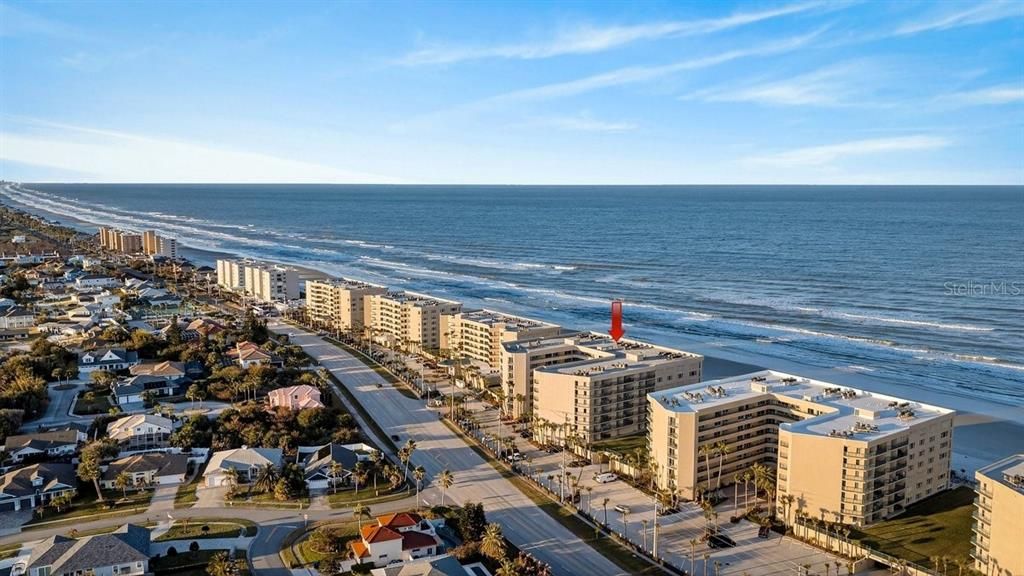 На продажу: $374,990 (2 спален, 2 ванн, 1500 Квадратных фут)