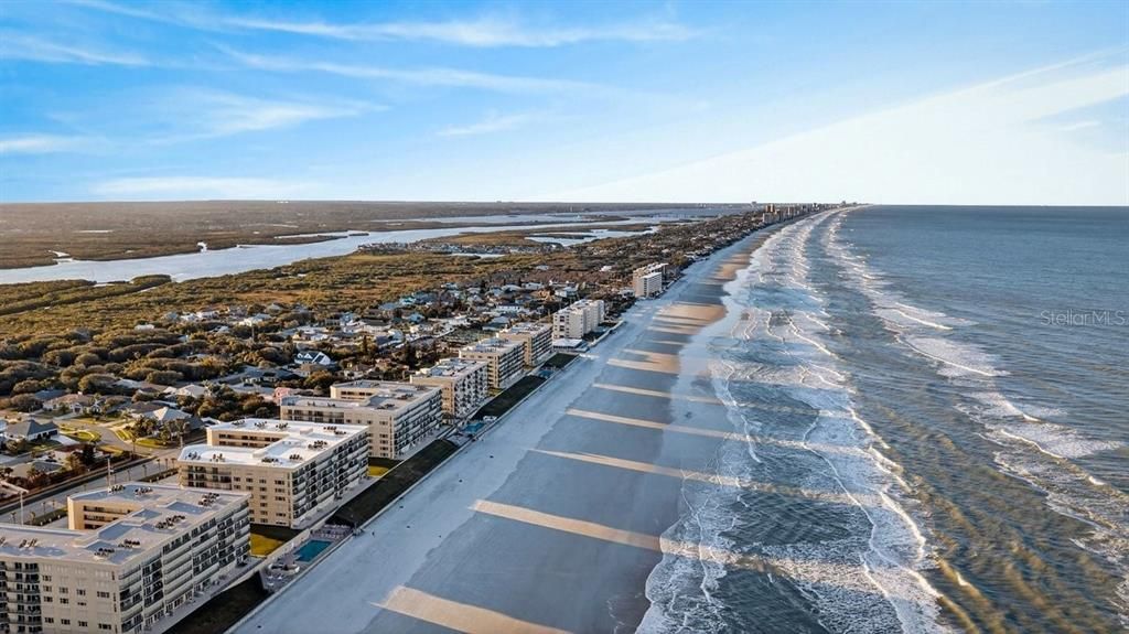 На продажу: $374,990 (2 спален, 2 ванн, 1500 Квадратных фут)