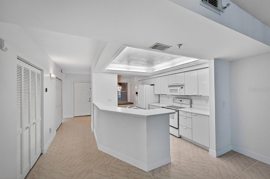 На продажу: $374,990 (2 спален, 2 ванн, 1500 Квадратных фут)