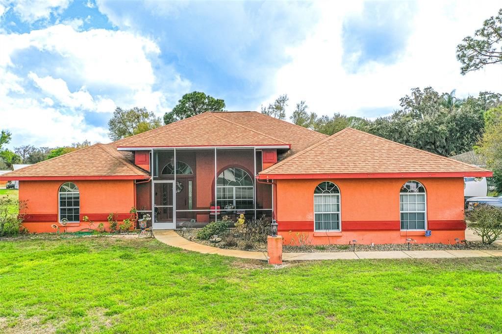Recently Sold: $399,990 (3 beds, 2 baths, 2305 Square Feet)