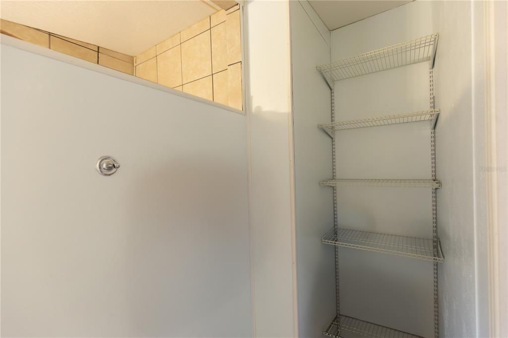 En Venta: $359,900 (3 camas, 2 baños, 1296 Pies cuadrados)