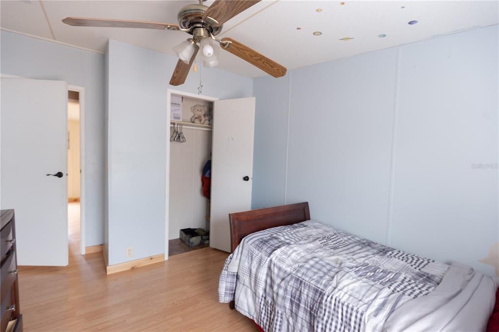En Venta: $359,900 (3 camas, 2 baños, 1296 Pies cuadrados)