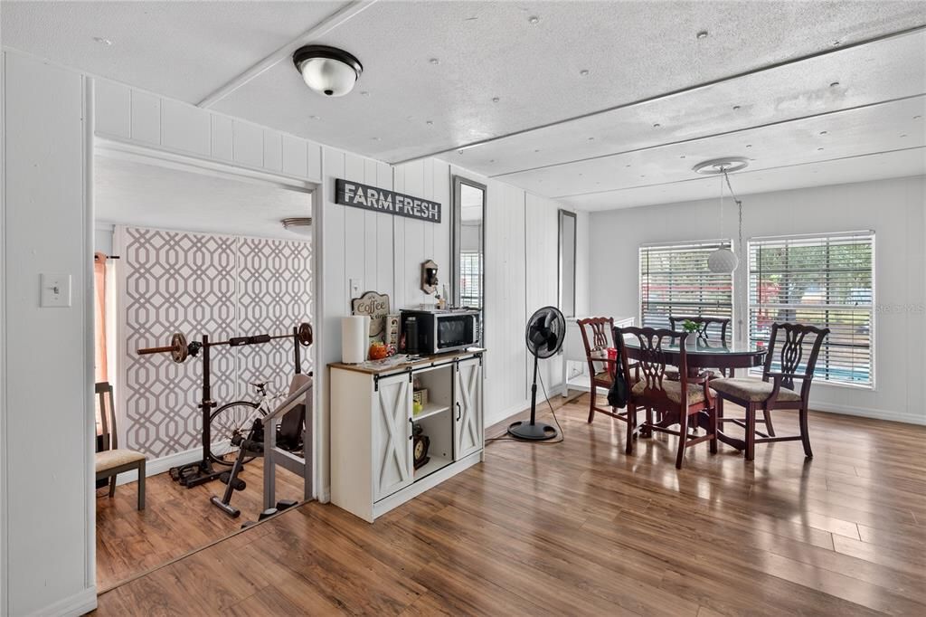 For Sale: $119,000 (3 beds, 1 baths, 1326 Square Feet)
