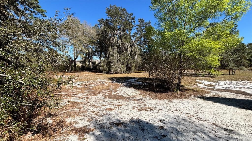 待售: $300,000 (2.50 acres)