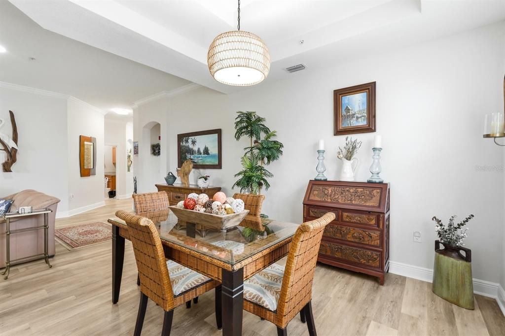 Active With Contract: $549,000 (3 beds, 3 baths, 2167 Square Feet)