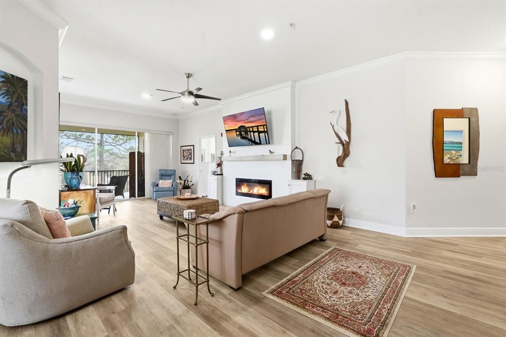 Active With Contract: $549,000 (3 beds, 3 baths, 2167 Square Feet)