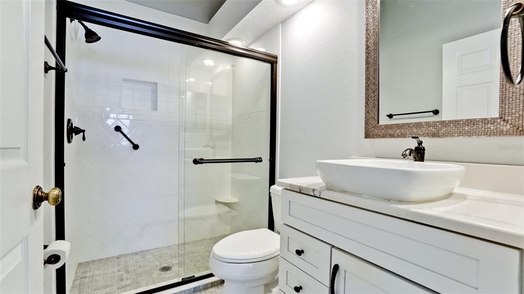 Active With Contract: $344,000 (2 beds, 2 baths, 1272 Square Feet)