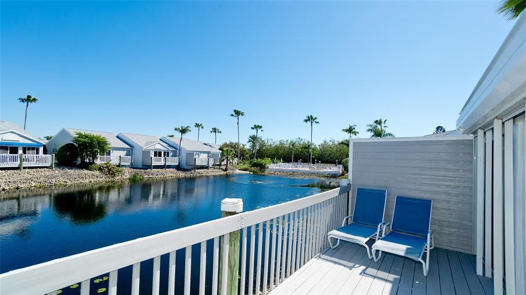 Active With Contract: $344,000 (2 beds, 2 baths, 1272 Square Feet)