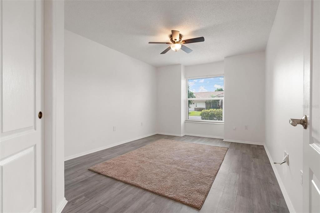 For Sale: $568,000 (3 beds, 2 baths, 2382 Square Feet)