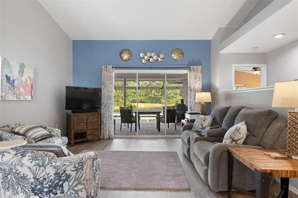 For Sale: $568,000 (3 beds, 2 baths, 2382 Square Feet)