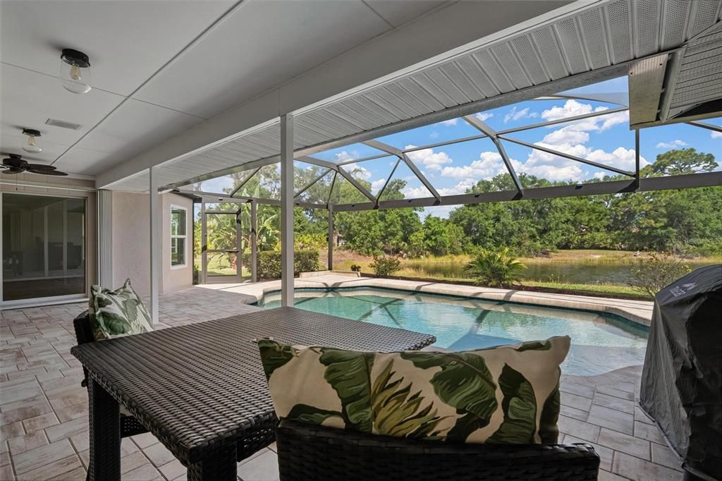 For Sale: $568,000 (3 beds, 2 baths, 2382 Square Feet)