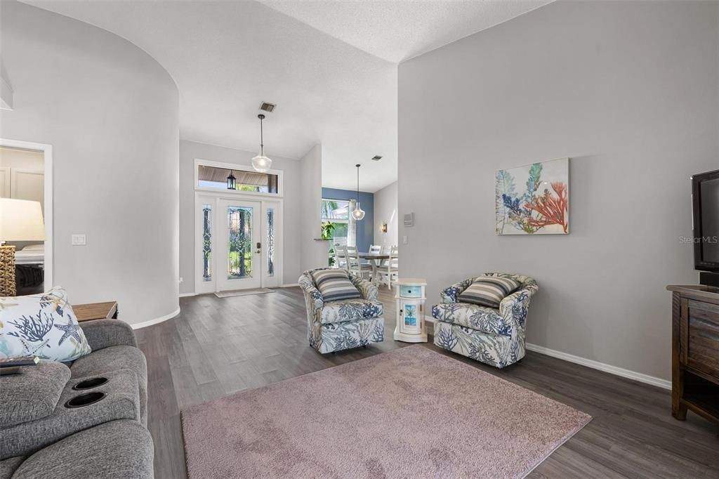 For Sale: $568,000 (3 beds, 2 baths, 2382 Square Feet)