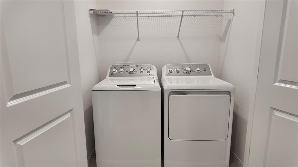 Active With Contract: $1,690 (2 beds, 2 baths, 1219 Square Feet)