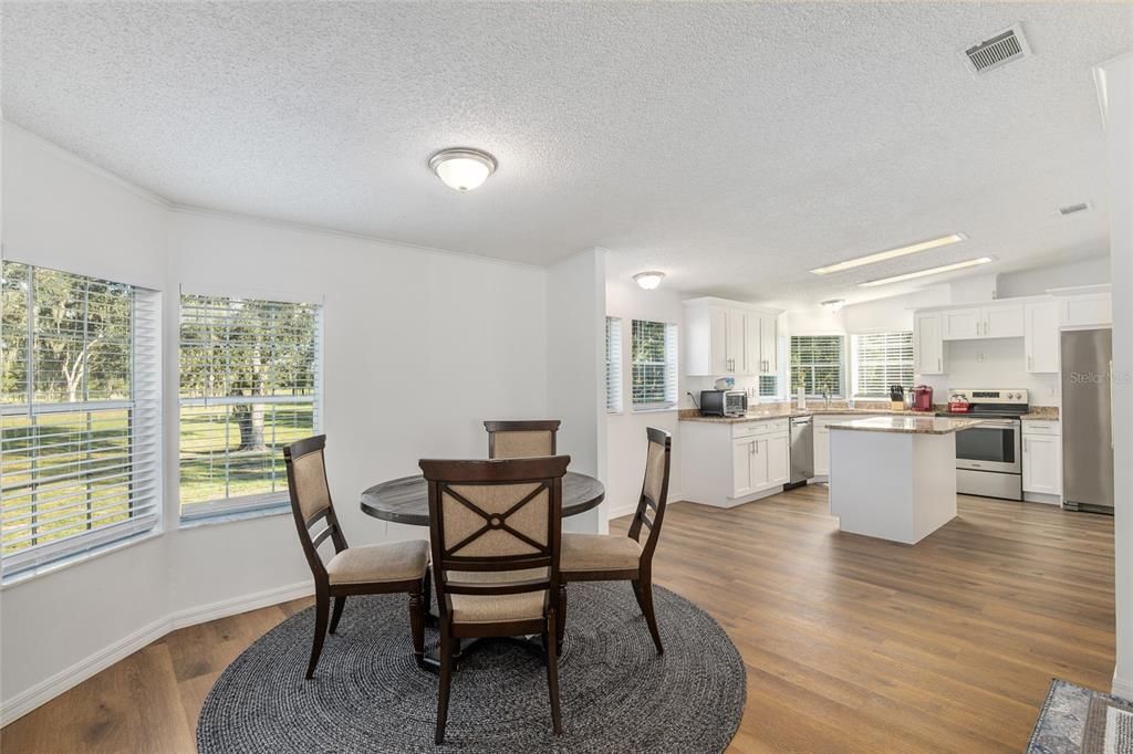 For Sale: $465,000 (3 beds, 2 baths, 1876 Square Feet)