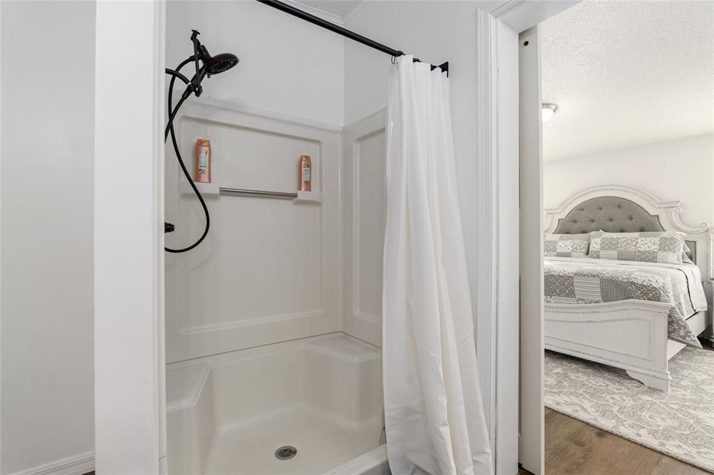 For Sale: $465,000 (3 beds, 2 baths, 1876 Square Feet)