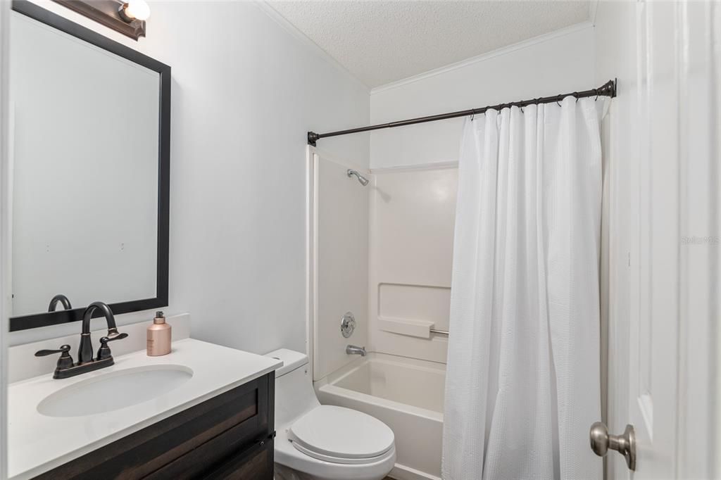For Sale: $465,000 (3 beds, 2 baths, 1876 Square Feet)