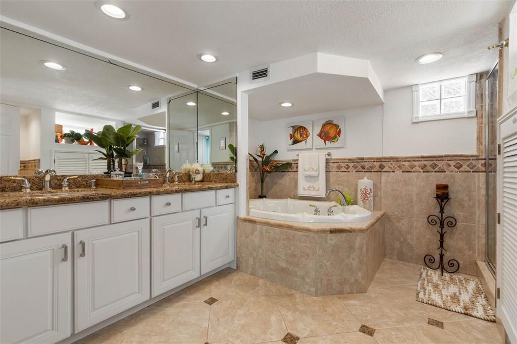 For Sale: $899,777 (3 beds, 2 baths, 1680 Square Feet)