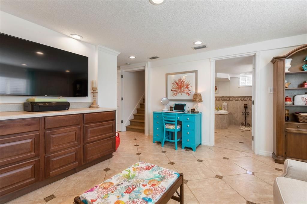 For Sale: $899,777 (3 beds, 2 baths, 1680 Square Feet)