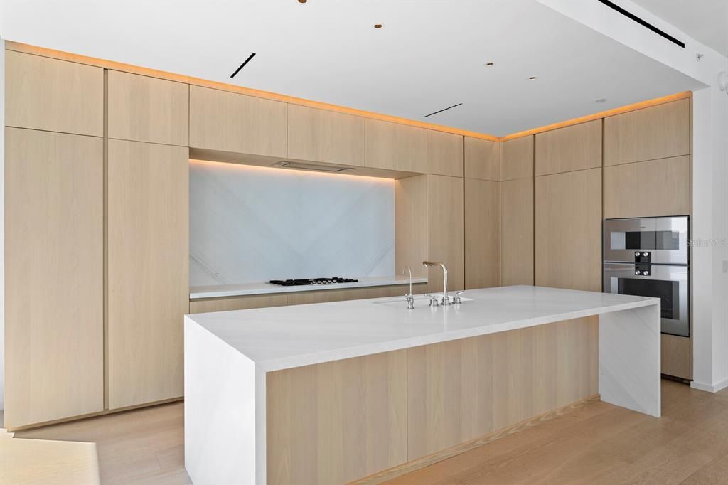 En Venta: $4,600,000 (3 camas, 3 baños, 3014 Pies cuadrados)