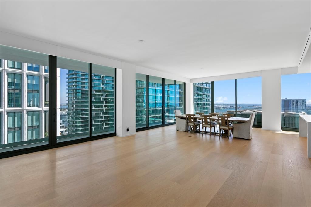 En Venta: $4,600,000 (3 camas, 3 baños, 3014 Pies cuadrados)