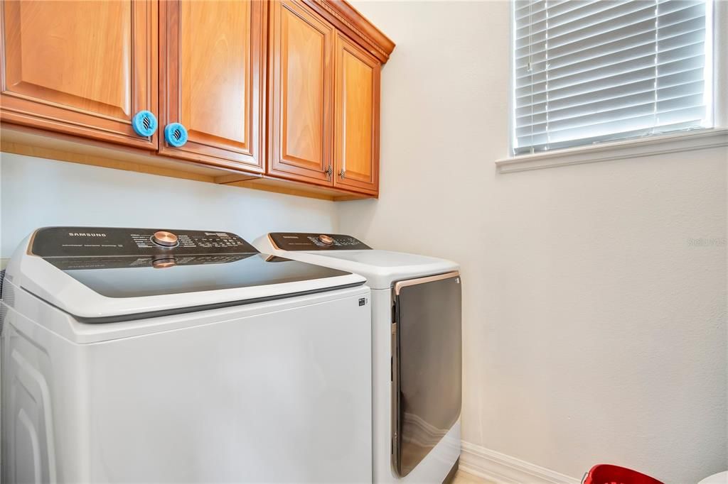 Active With Contract: $875,000 (5 beds, 4 baths, 3511 Square Feet)
